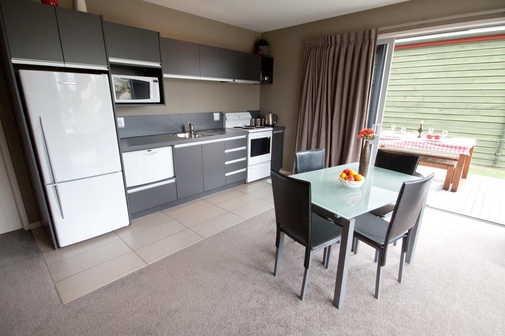 Bay Breeze Accommodation Cooks Beach Extérieur photo